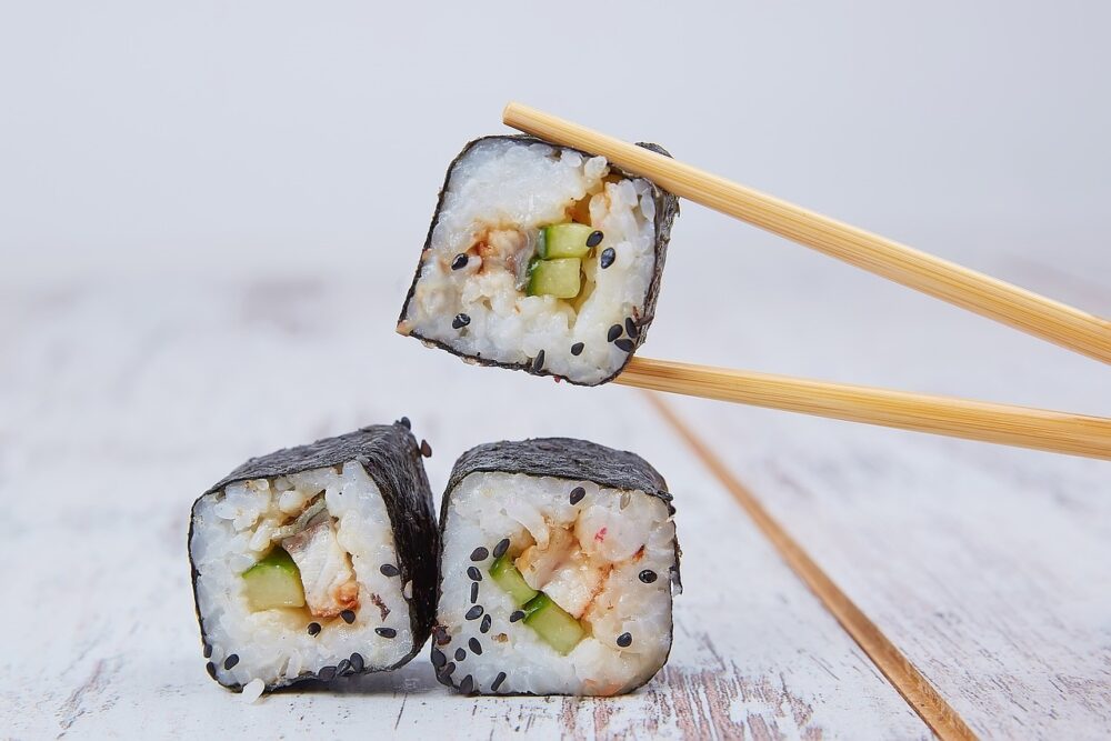 jak zrobić samemu sushi